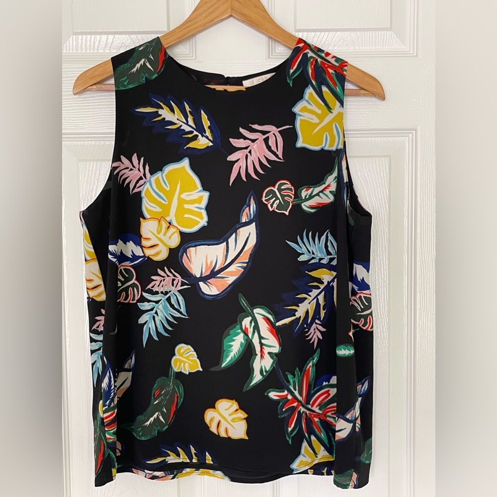 c&e floral sleeveless top